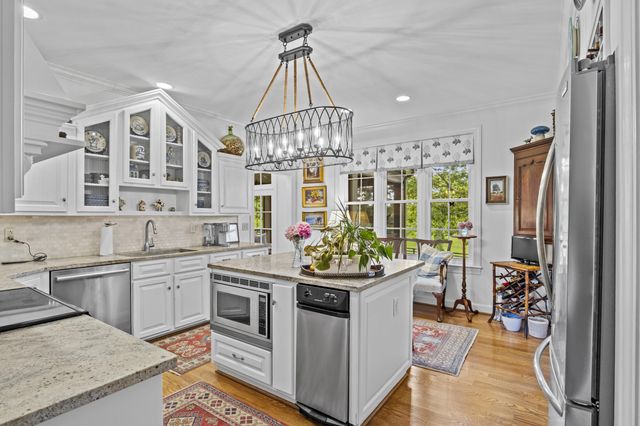 3201 Raven Creek Drive, Lexington, KY 40515