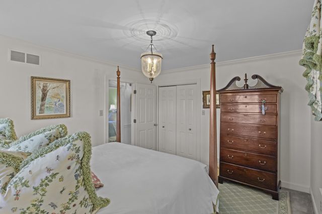 3201 Raven Creek Drive, Lexington, KY 40515