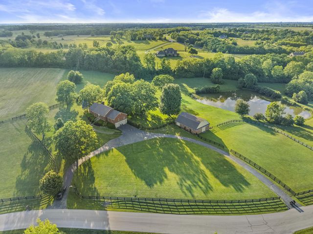 3201 Raven Creek Drive, Lexington, KY 40515
