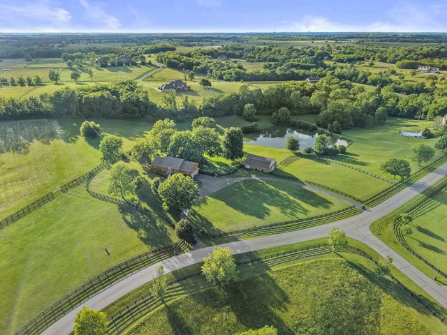 3201 Raven Creek Drive, Lexington, KY 40515