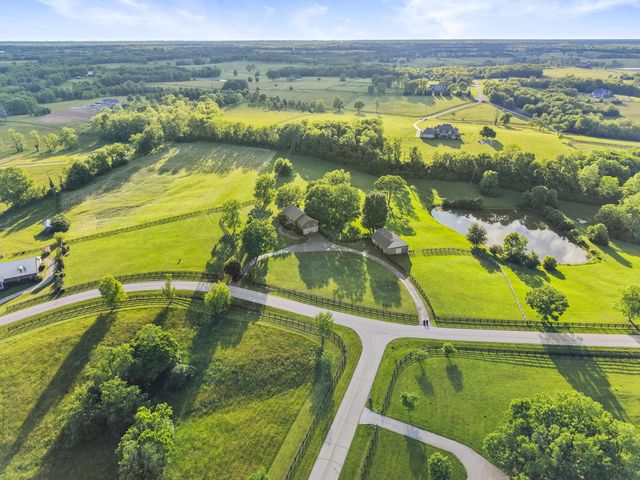 3201 Raven Creek Drive, Lexington, KY 40515