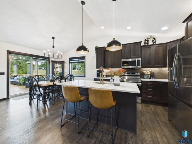 1801 S Firefly Dr Drive, Sioux Falls, SD 57110