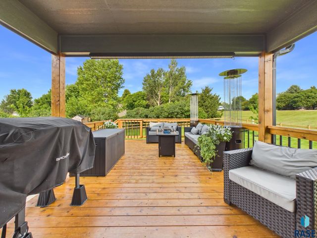 1801 S Firefly Dr Drive, Sioux Falls, SD 57110