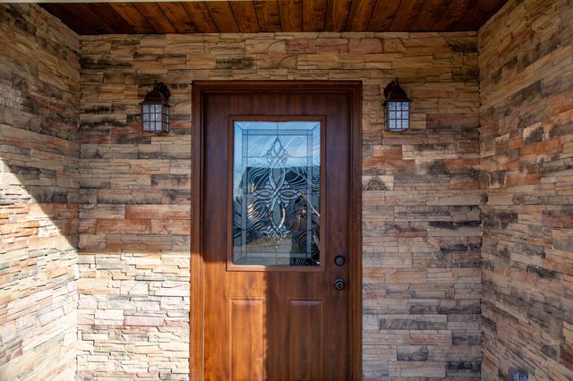 000 Kenny Street, Ava, MO 65608