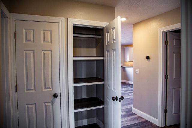 000 Kenny Street, Ava, MO 65608