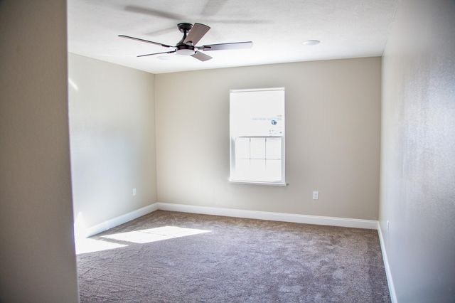 000 Kenny Street, Ava, MO 65608