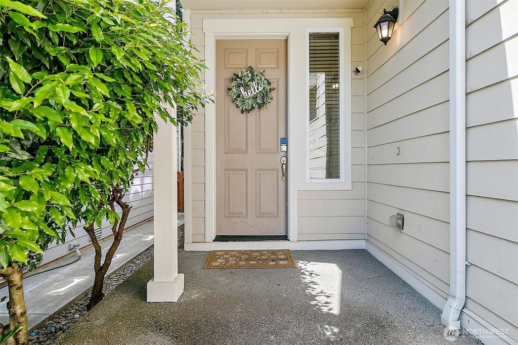 19114 96th Ave Ct E, Puyallup, WA 98375