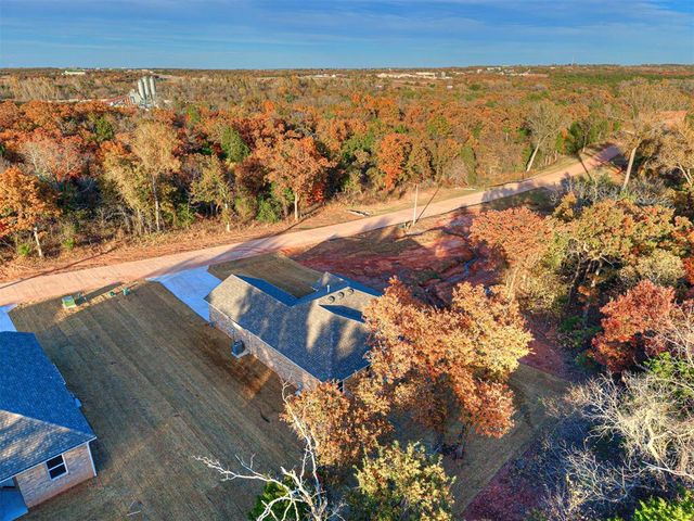 273 Stella Trail, Guthrie, OK 73044
