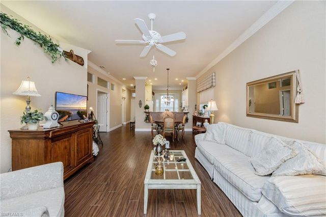 6541 Ilex CIR, Naples, FL 34109