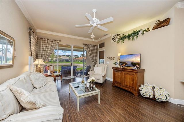 6541 Ilex CIR, Naples, FL 34109