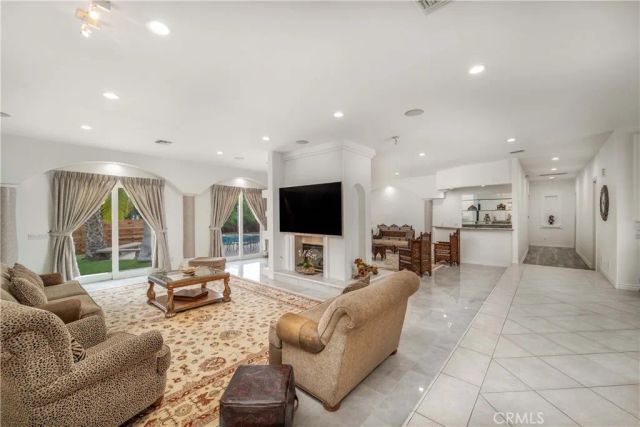 5206 Topeka Drive, Tarzana, CA 91356
