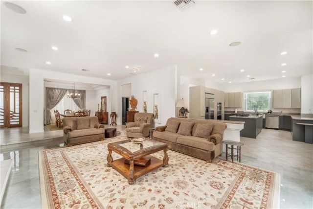 5206 Topeka Drive, Tarzana, CA 91356