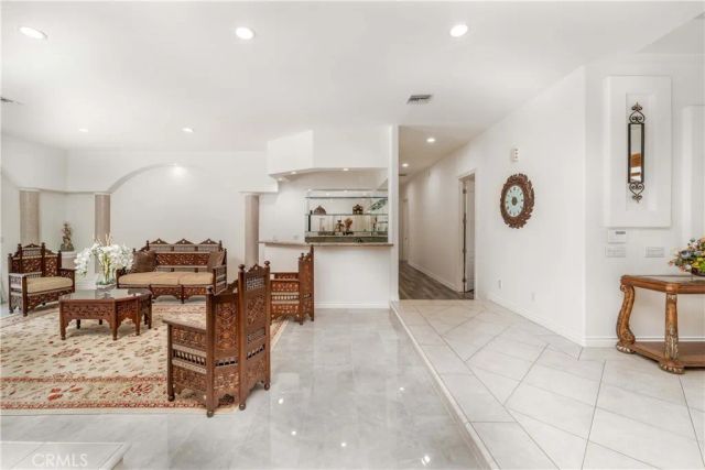 5206 Topeka Drive, Tarzana, CA 91356