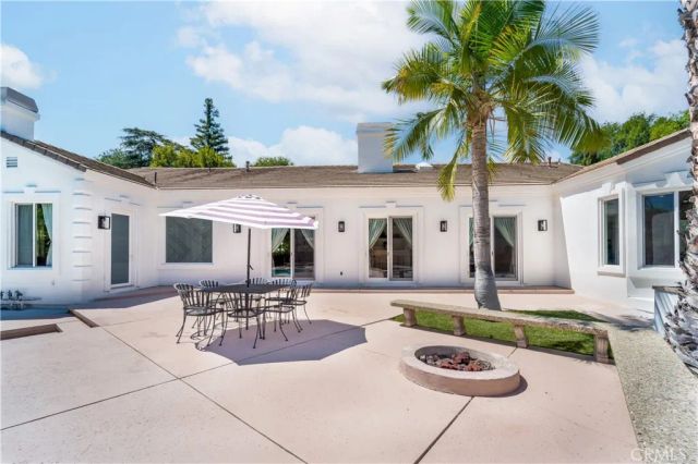 5206 Topeka Drive, Tarzana, CA 91356