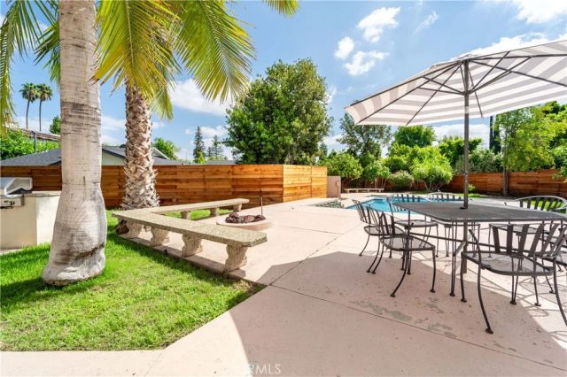 5206 Topeka Drive, Tarzana, CA 91356