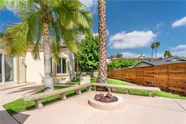 5206 Topeka Drive, Tarzana, CA 91356