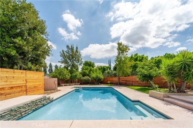 5206 Topeka Drive, Tarzana, CA 91356