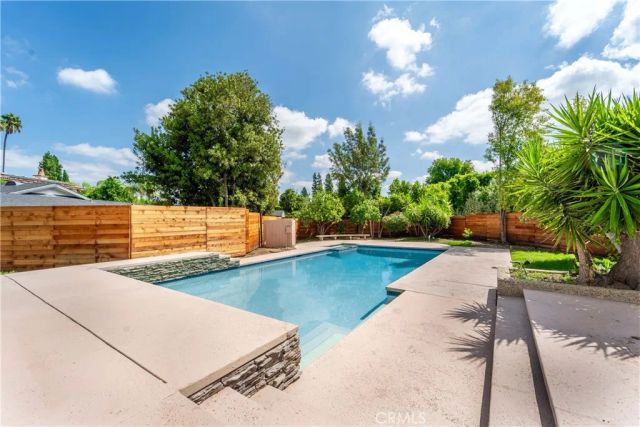 5206 Topeka Drive, Tarzana, CA 91356
