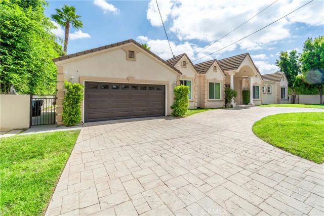 5206 Topeka Drive, Tarzana, CA 91356