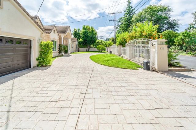 5206 Topeka Drive, Tarzana, CA 91356