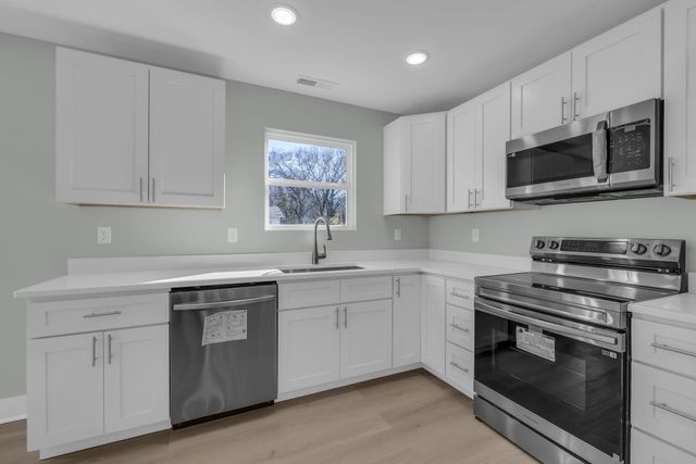 2812 E 46th Street, Chattanooga, TN 37407