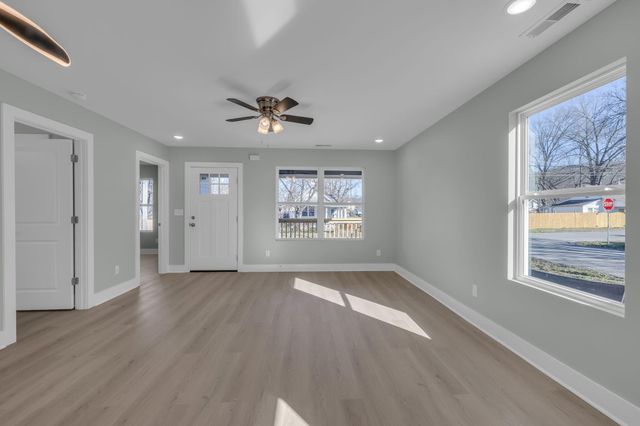 2812 E 46th Street, Chattanooga, TN 37407