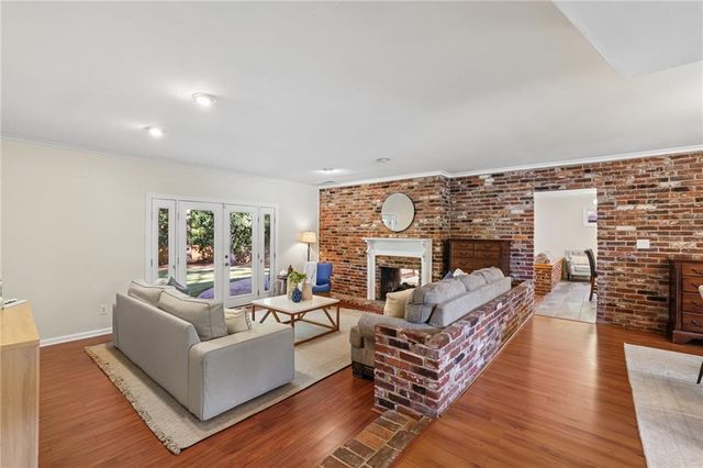 2862 Dunnington Circle, Atlanta, GA 30341