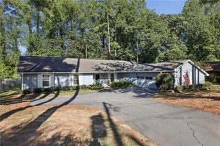 2862 Dunnington Circle, Atlanta, GA 30341