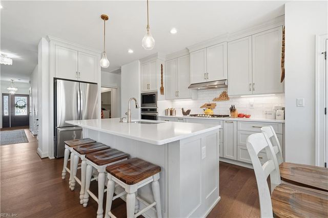 113 Stoneridge CT, Carrollton, VA 23314