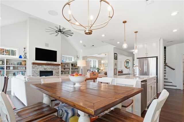 113 Stoneridge CT, Carrollton, VA 23314