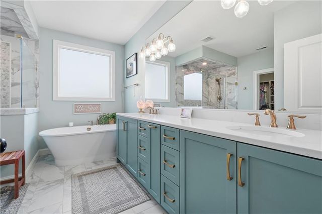 113 Stoneridge CT, Carrollton, VA 23314