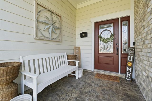 113 Stoneridge CT, Carrollton, VA 23314