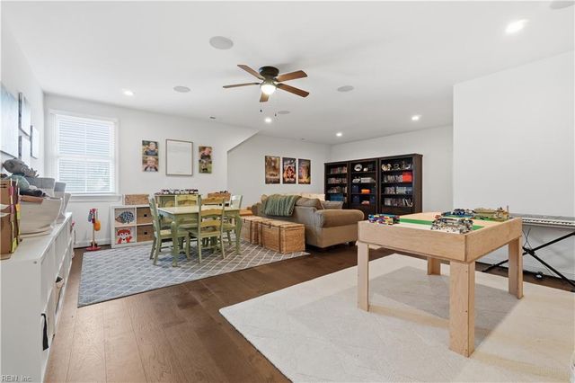 113 Stoneridge CT, Carrollton, VA 23314