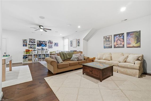 113 Stoneridge CT, Carrollton, VA 23314