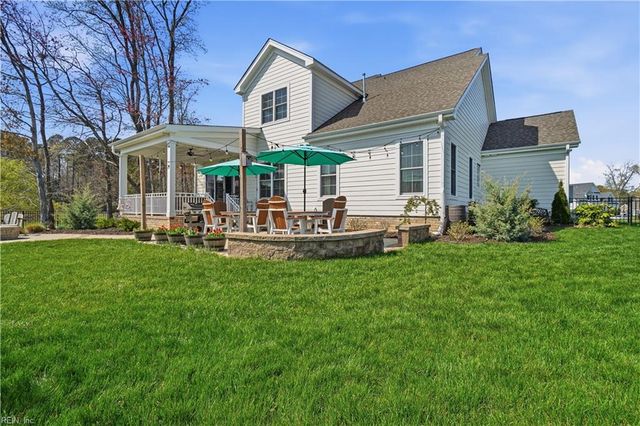 113 Stoneridge CT, Carrollton, VA 23314