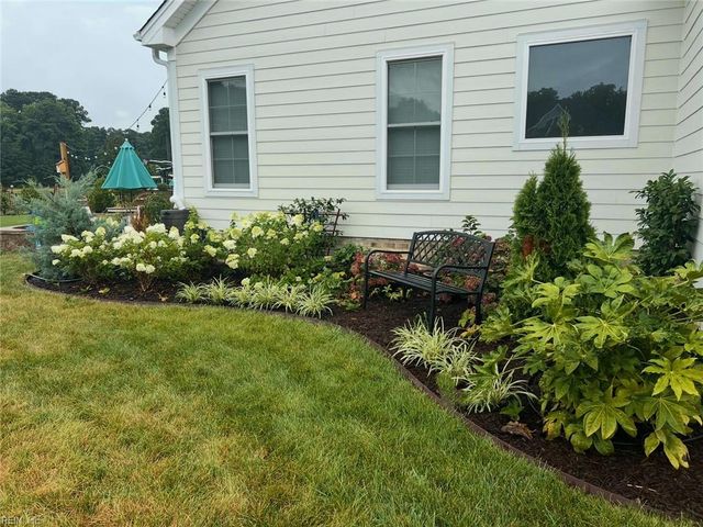 113 Stoneridge CT, Carrollton, VA 23314