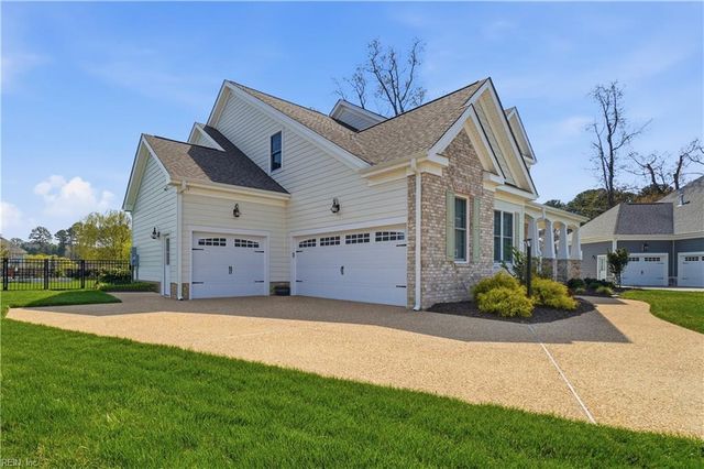 113 Stoneridge CT, Carrollton, VA 23314