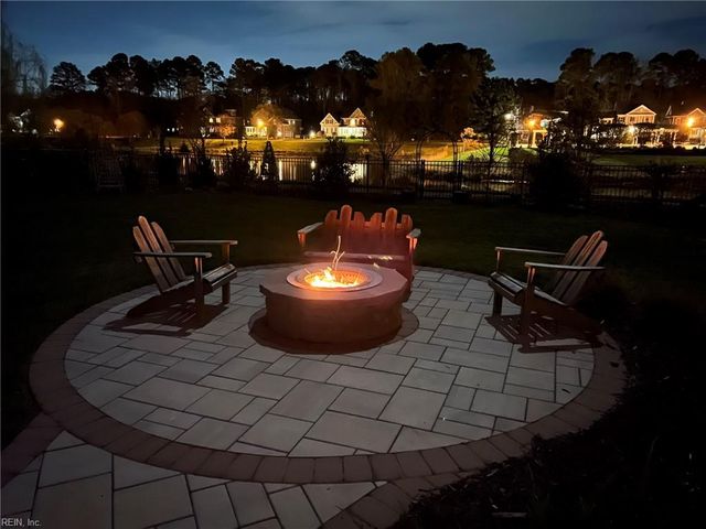 113 Stoneridge CT, Carrollton, VA 23314