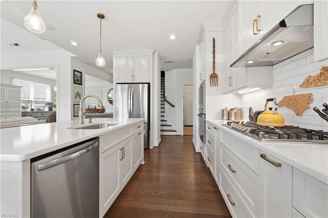 113 Stoneridge CT, Carrollton, VA 23314