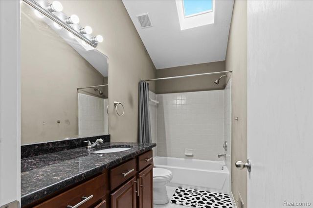 44808 Rivergate Drive, Clinton Charter Township, MI 48038