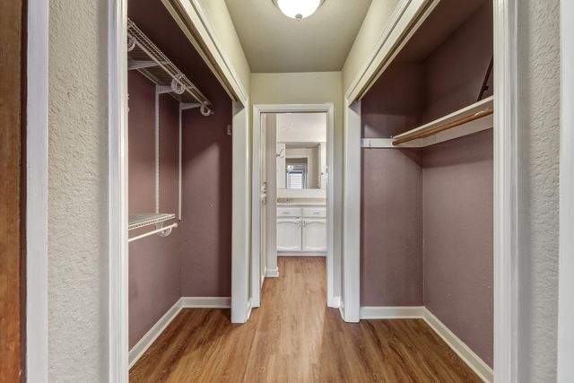 2066 Bogus Point Ct, Cool, CA 95614