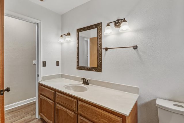 2066 Bogus Point Ct, Cool, CA 95614