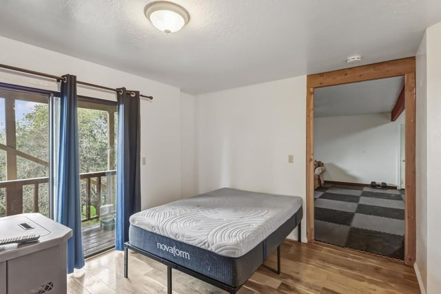 2066 Bogus Point Ct, Cool, CA 95614