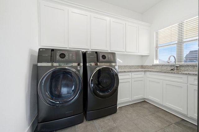 332 Ledstone Court, Rockwall, TX 75032