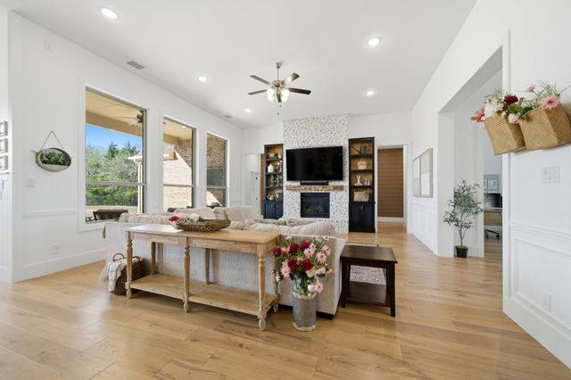 332 Ledstone Court, Rockwall, TX 75032