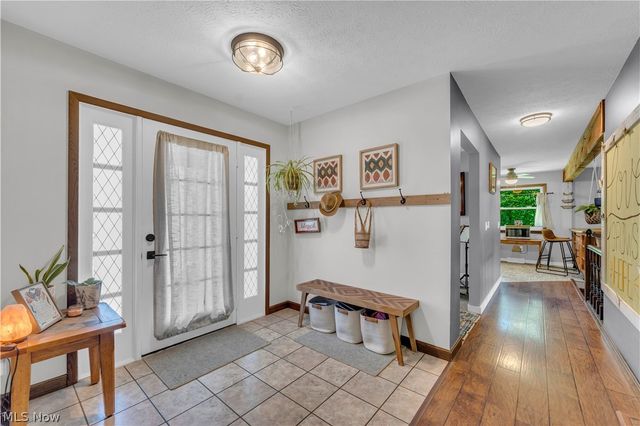 6827 Wooster Pike, Medina, OH 44256