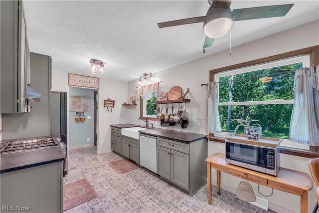 6827 Wooster Pike, Medina, OH 44256