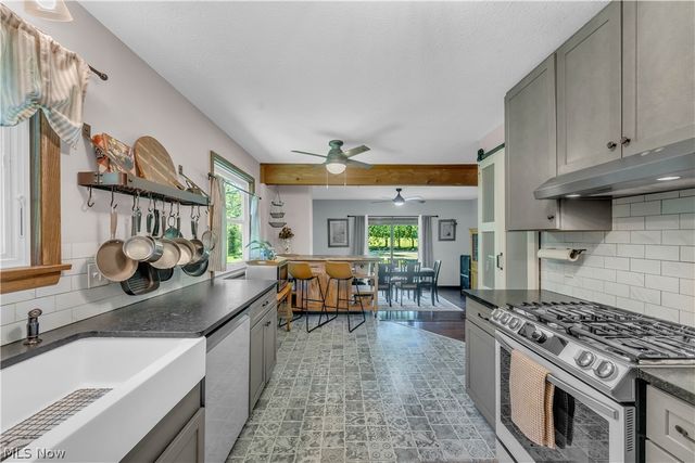 6827 Wooster Pike, Medina, OH 44256