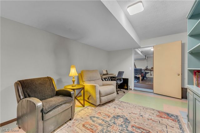6827 Wooster Pike, Medina, OH 44256