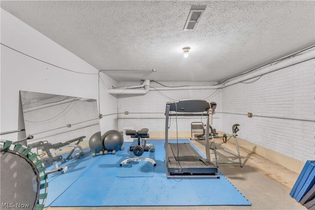 6827 Wooster Pike, Medina, OH 44256